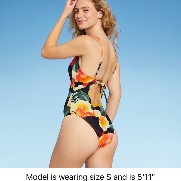 Shade & Shore keyhole front one piece swimsuit - Picture 2 of 8